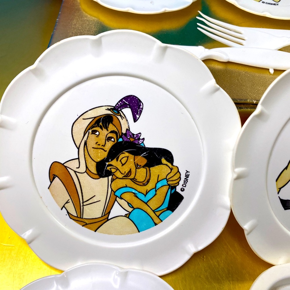 Disney Store Exclusive Vintage 90’s Aladdin & Princess JasmineTea Set - Picture 5 of 14
